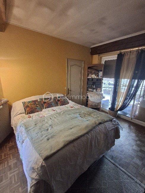 Maison de village - 250 m² - 8 pièces