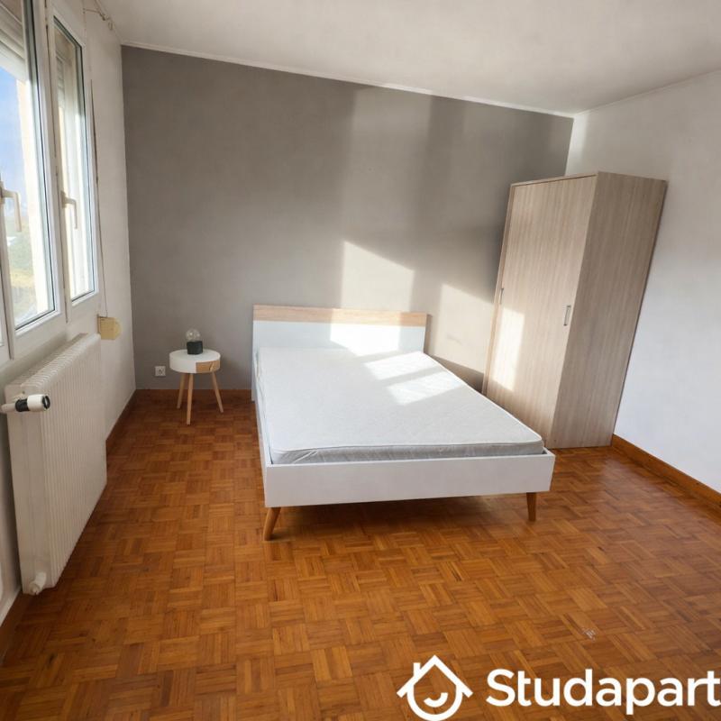 Chambre - 11 m² - 1 pièce