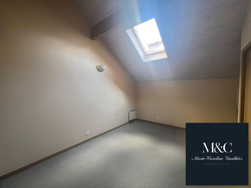 Appartement - 194 m² - 9 pièces