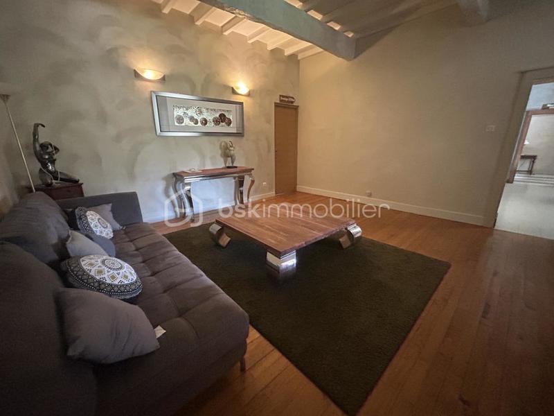 Château - 897 m² - 16 pièces