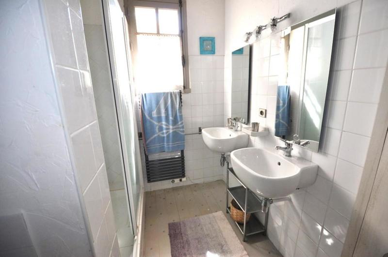 Maison - 227 m² - 8 pièces