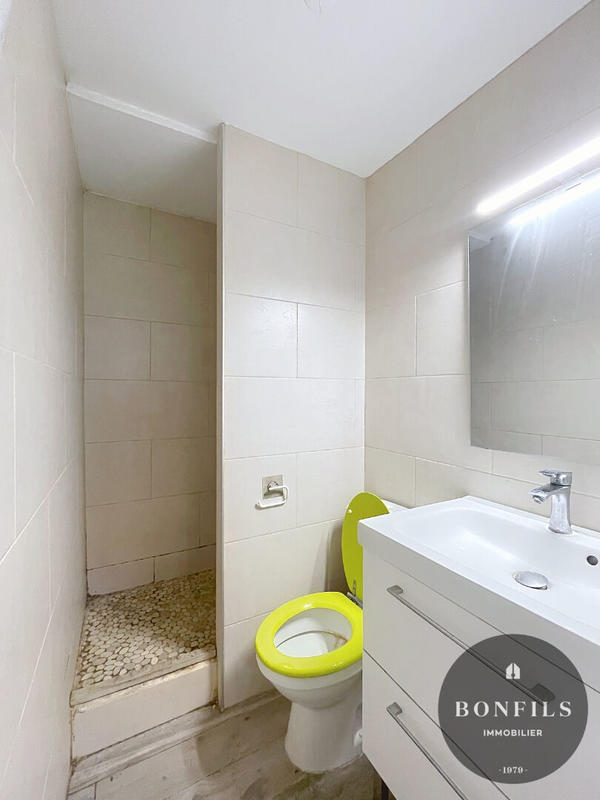 Appartement - 15 m² - 1 pièce