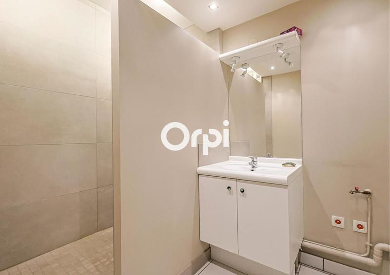 Appartement - 82 m² - 3 pièces