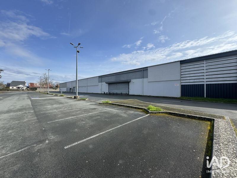 Local commercial - 1 070 m²