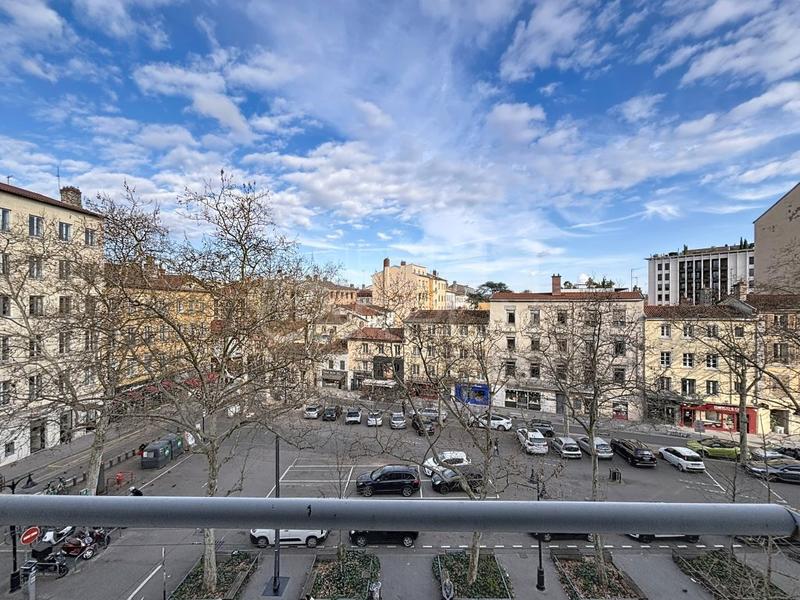 Appartement - 77 m² - 3 pièces