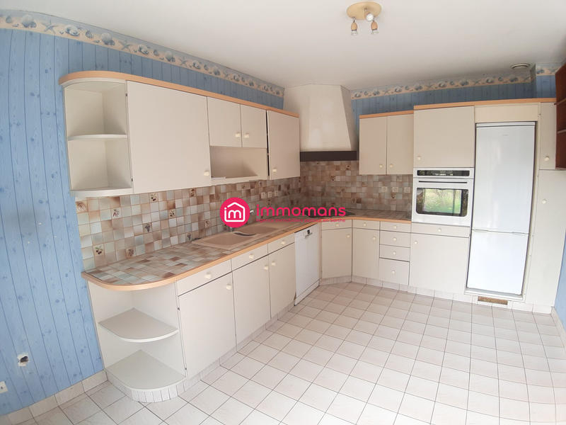 Maison - 180 m² - 8 pièces