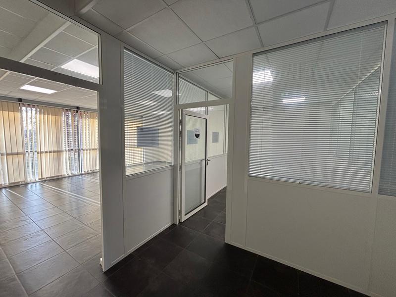 Bureau - 214 m²