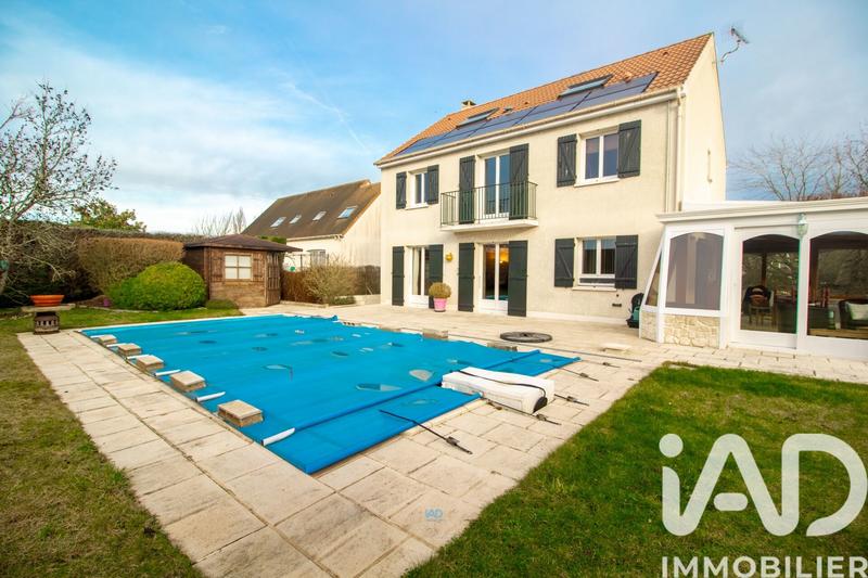 Maison - 180 m² - 7 pièces