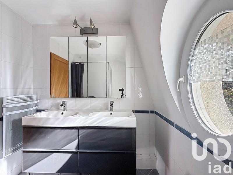 Maison - 155 m² - 7 pièces