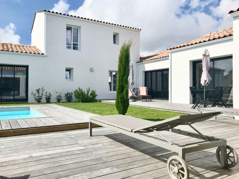 Villa - 235 m² - 9 pièces