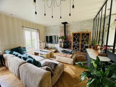 Maison - 160 m² - 5 pièces