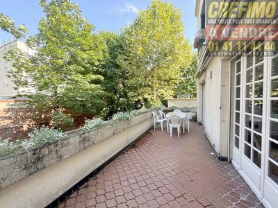 Maison - 190 m² - 8 pièces