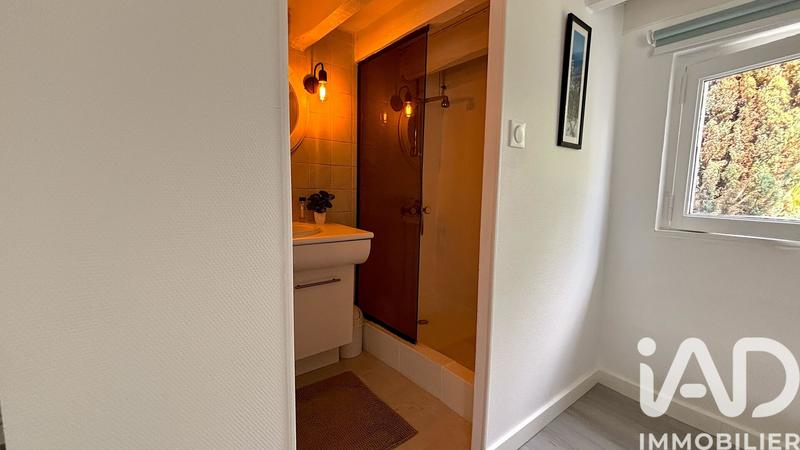 Maison - 260 m² - 9 pièces