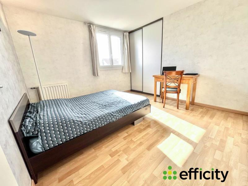 Pavillon - 147 m² - 8 pièces