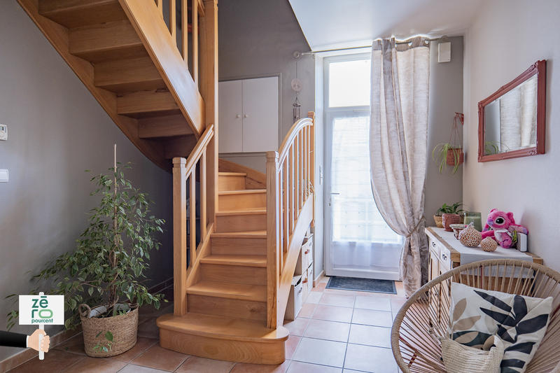 Maison - 215 m² - 7 pièces