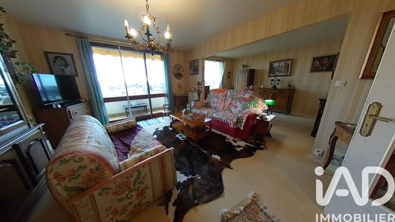 Appartement - 99 m² - 5 pièces