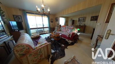 Appartement - 99 m² - 5 pièces