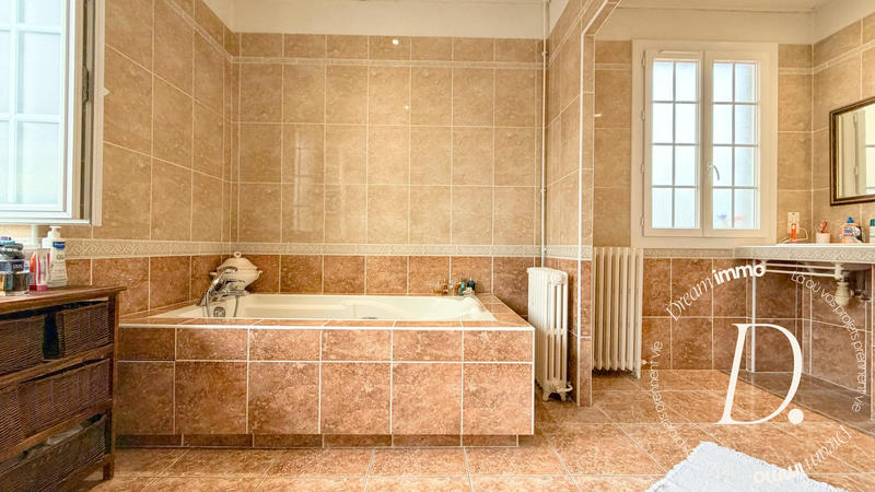 Maison - 179 m² - 4 pièces