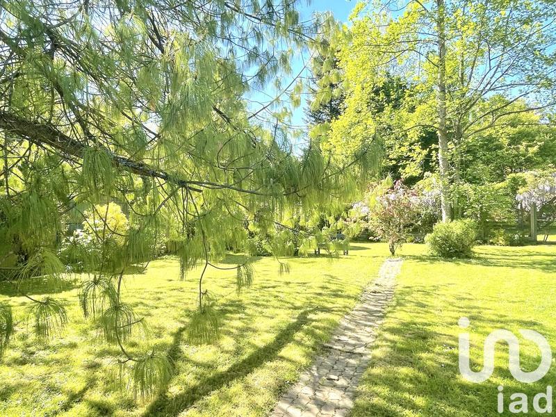 Maison - 200 m² - 9 pièces