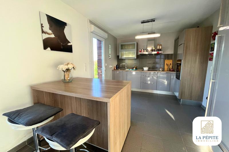 Maison - 112 m² - 6 pièces