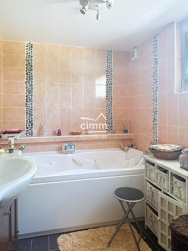 Maison - 154 m² - 8 pièces