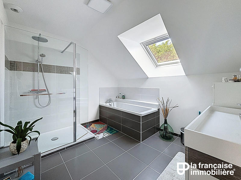 Maison - 129 m² - 6 pièces