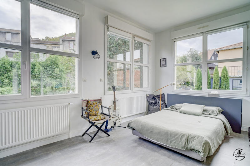 Maison ancienne - 290 m² - 9 pièces