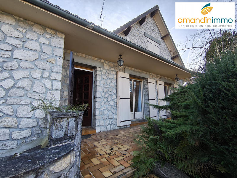 Maison - 160 m² - 7 pièces