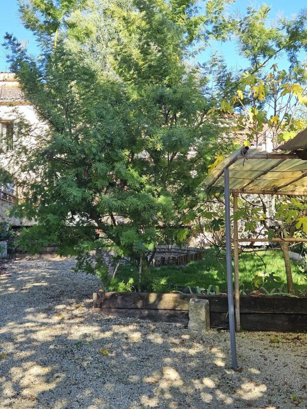 Maison - 220 m² - 8 pièces