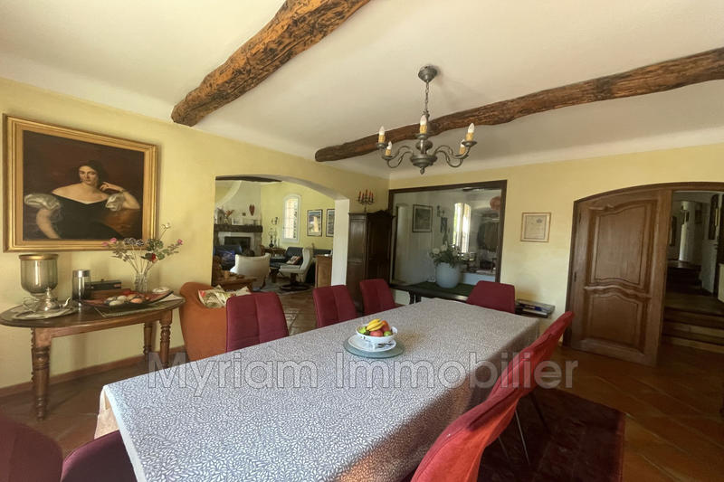 Mas - 195 m² - 5 pièces