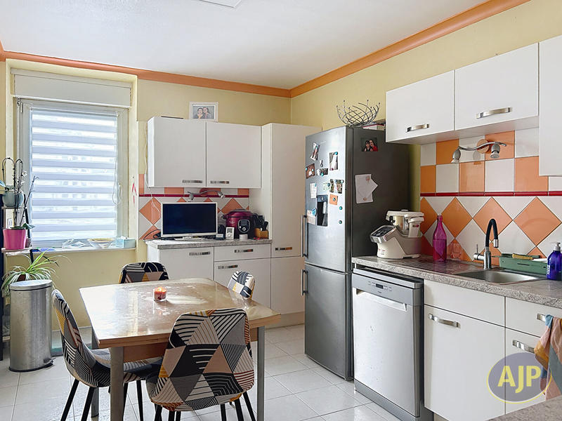 Maison - 100 m² - 7 pièces