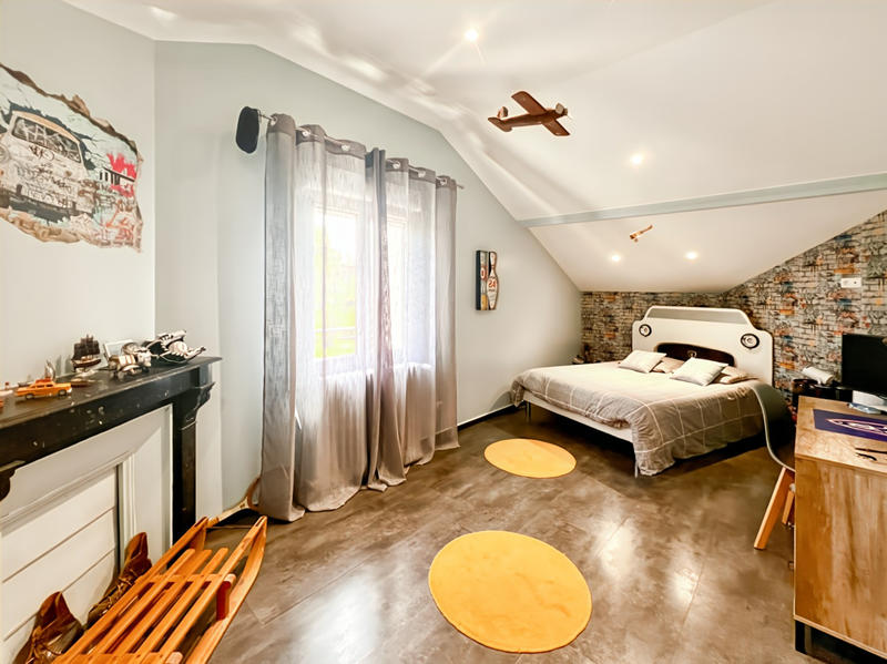 Maison - 184 m² - 6 pièces