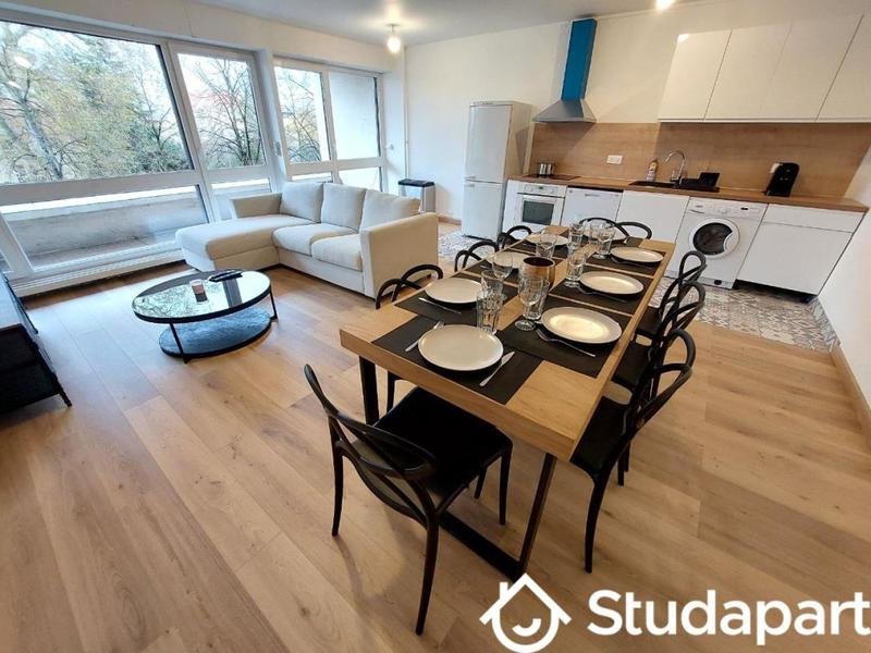 Chambre - 13 m² - 1 pièce