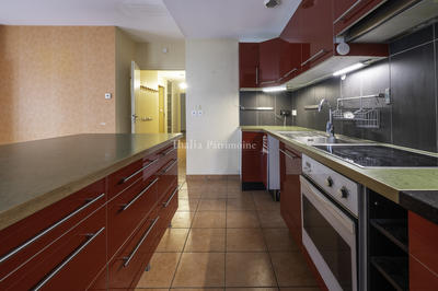 Appartement - 84 m² - 4 pièces