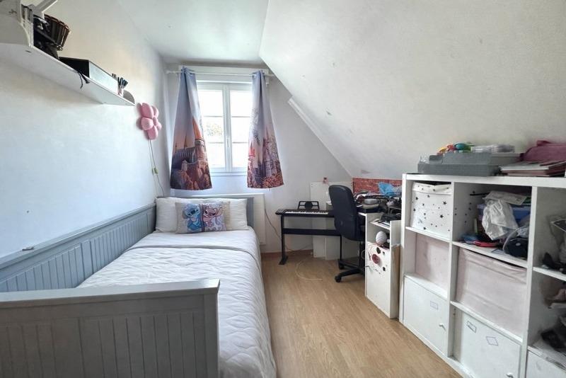 Pavillon - 110 m² - 5 pièces