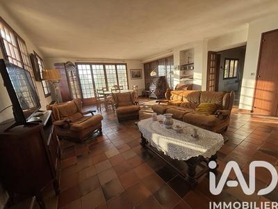 Maison - 167 m² - 7 pièces