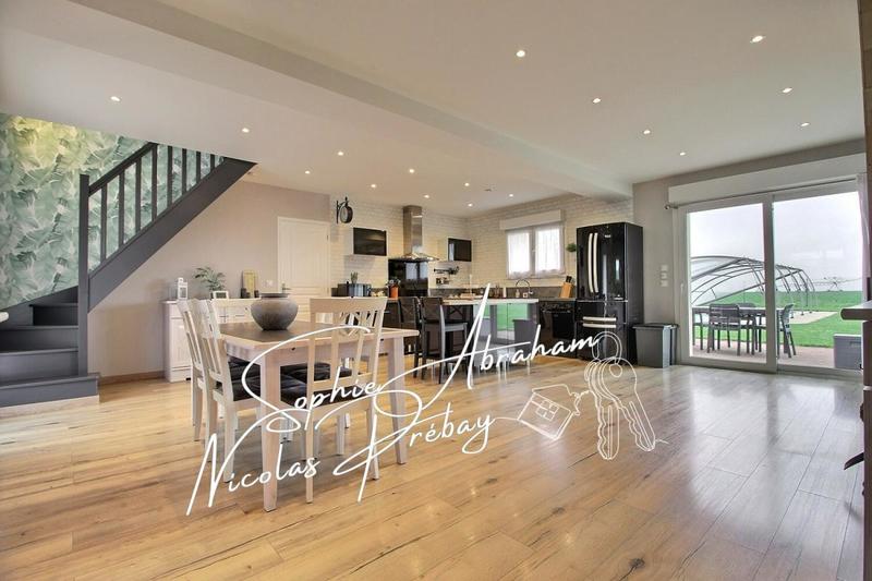 Maison - 141 m² - 6 pièces