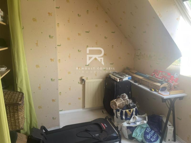 Maison - 1 000 m² - 8 pièces