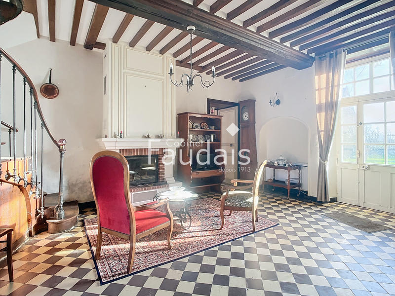 Propriété - 300 m² - 6 pièces