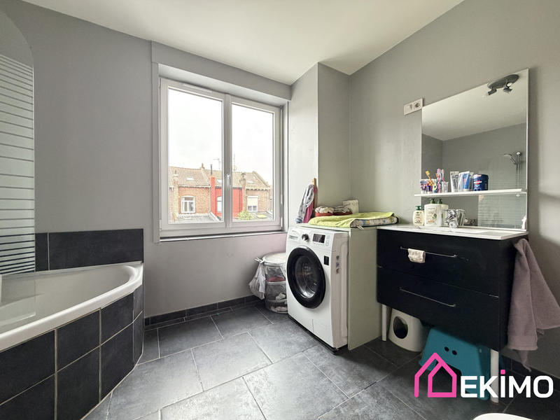 Maison - 85 m² - 4 pièces