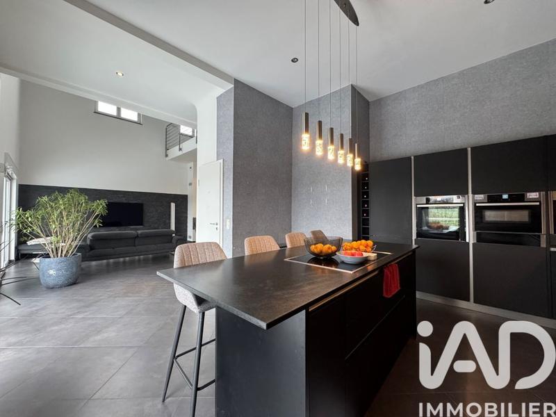 Maison de maîtres - 312 m² - 7 pièces