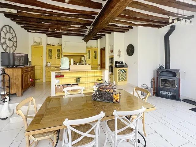 Corps de ferme - 271 m² - 8 pièces