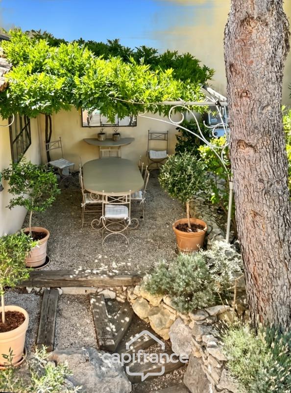 Mas - 141 m² - 6 pièces