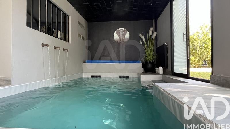 Maison - 263 m² - 7 pièces