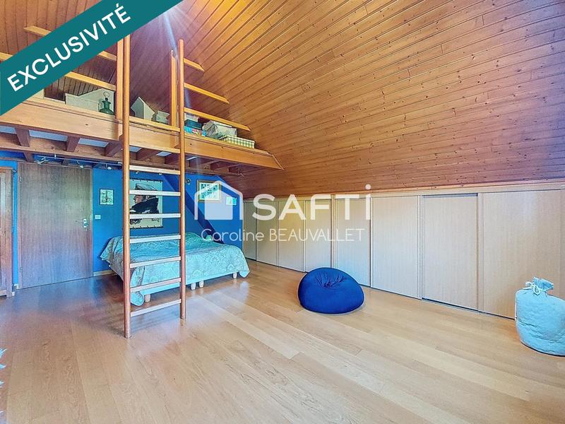 Maison - 240 m² - 7 pièces