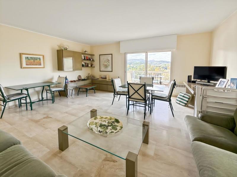 Appartement - 110 m² - 4 pièces