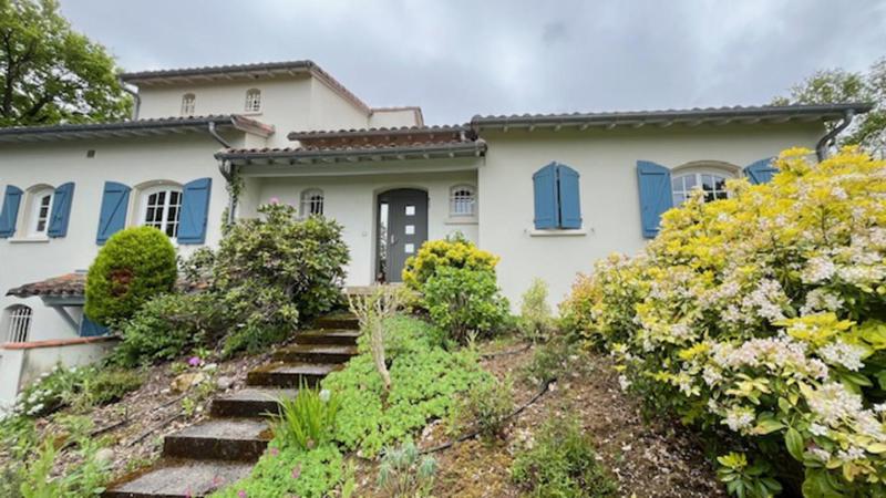 Maison de campagne - 230 m² - 6 pièces