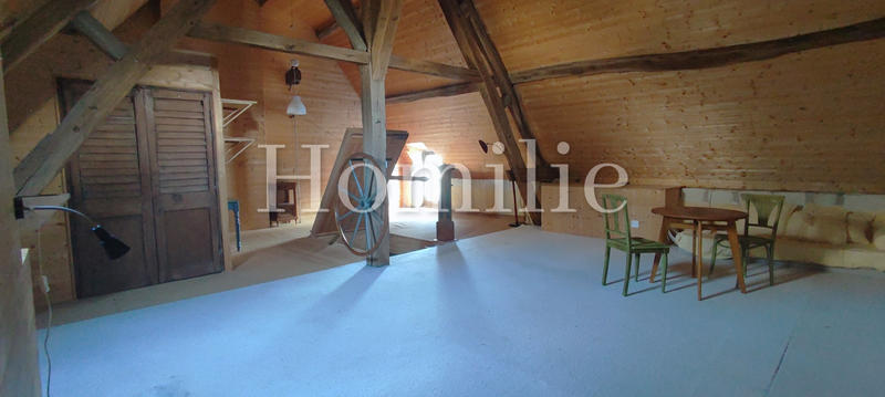 Maison - 191 m² - 5 pièces