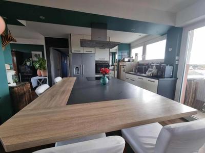 Appartement - 109 m² - 4 pièces