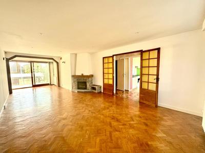 Maison - 90 m² - 3 pièces